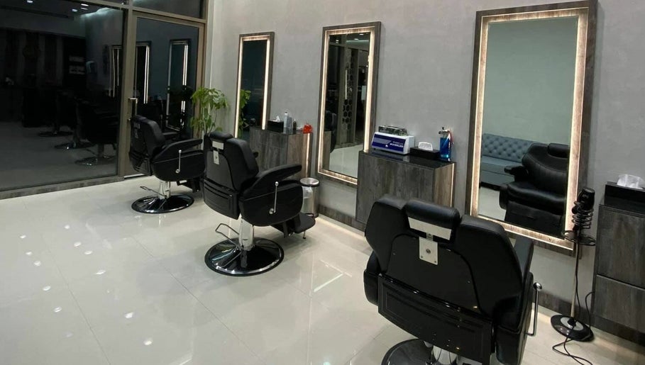 Hair Touch Gents Salon – obraz 1