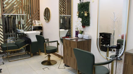 Εικόνα Royal Nails Salon 2