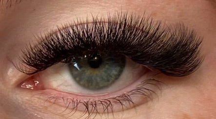 Astella Beauty image 3