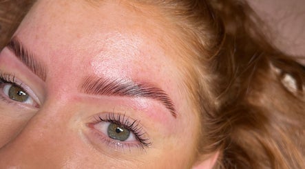 Expertly shaped brows at Brows By Poppy, Brentwood, England, GB showcasing precision and style.