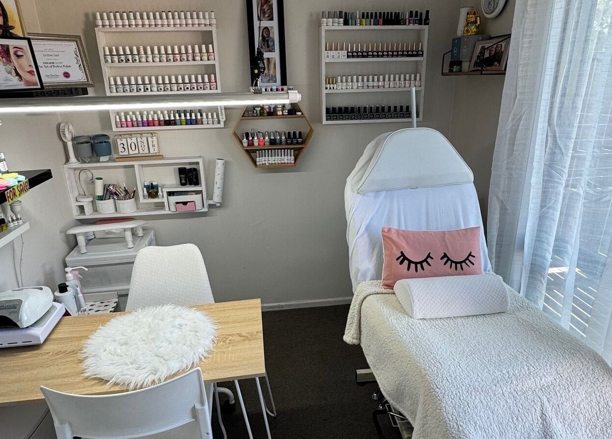 Cozy nail station at Flo Nails and Lashes by KC, Invercargill, Southland, NZ showcasing manicure setup.