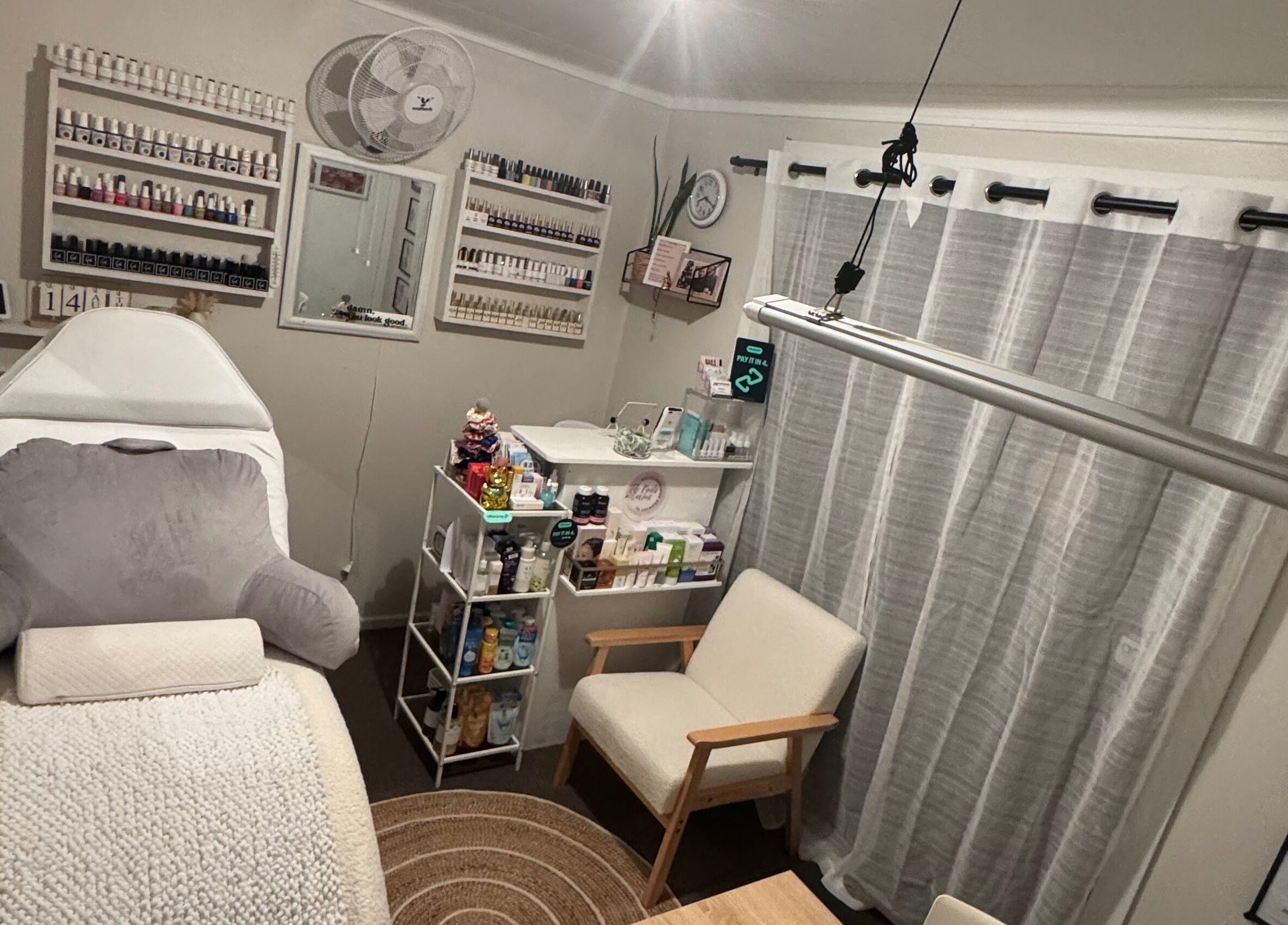 Cozy treatment room at Flo Nails and Lashes by KC in Invercargill, Southland, NZ, featuring a plush salon chair.