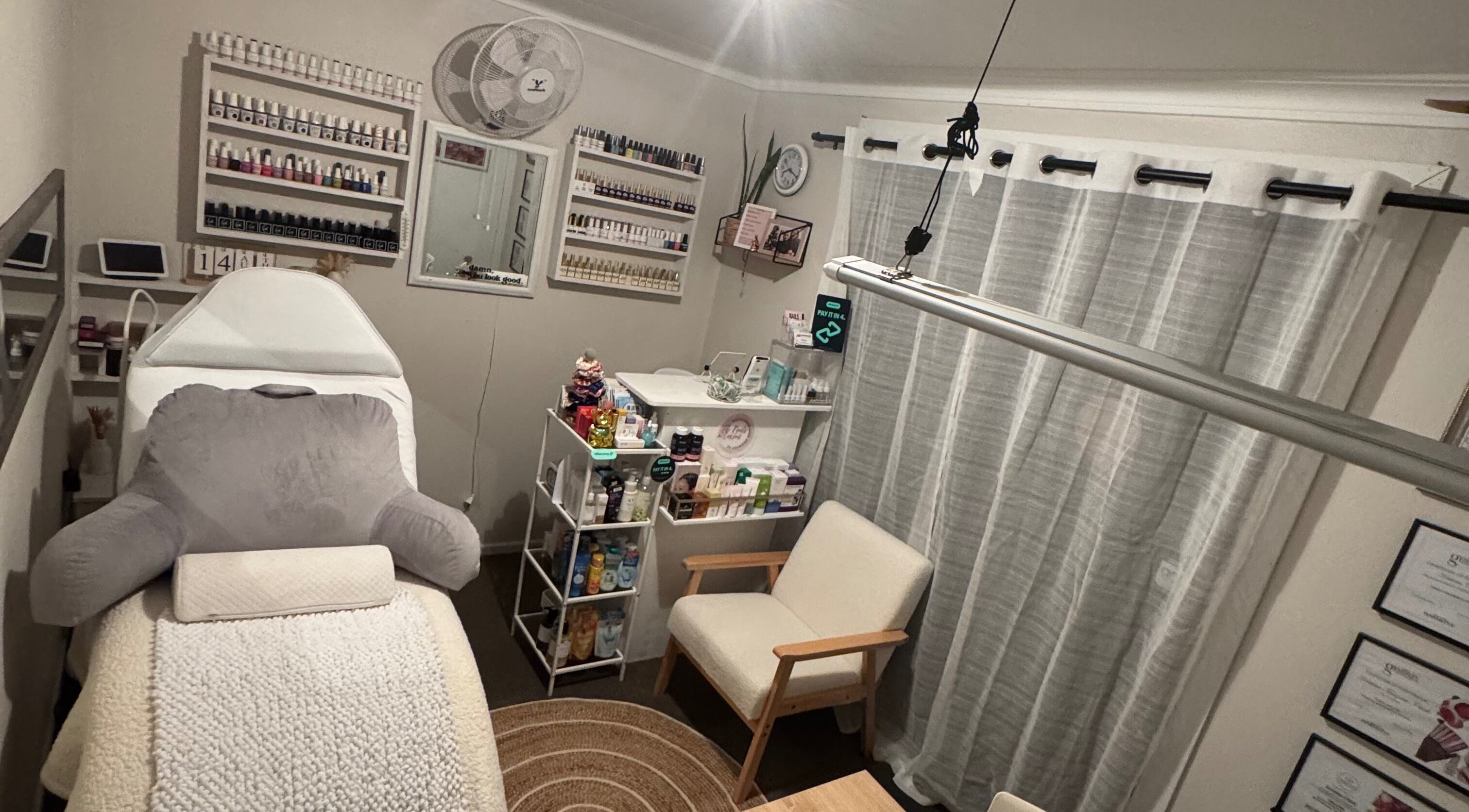Cozy treatment room at Flo Nails and Lashes by KC in Invercargill, Southland, NZ, featuring a plush salon chair.