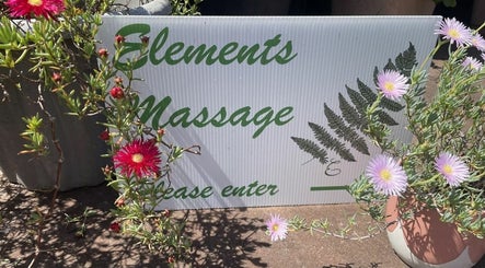 Elements  Massage and Movement