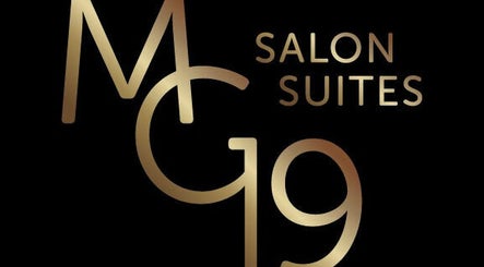 Shear Beauty at MG19 Salon Suites Ltd imagem 2