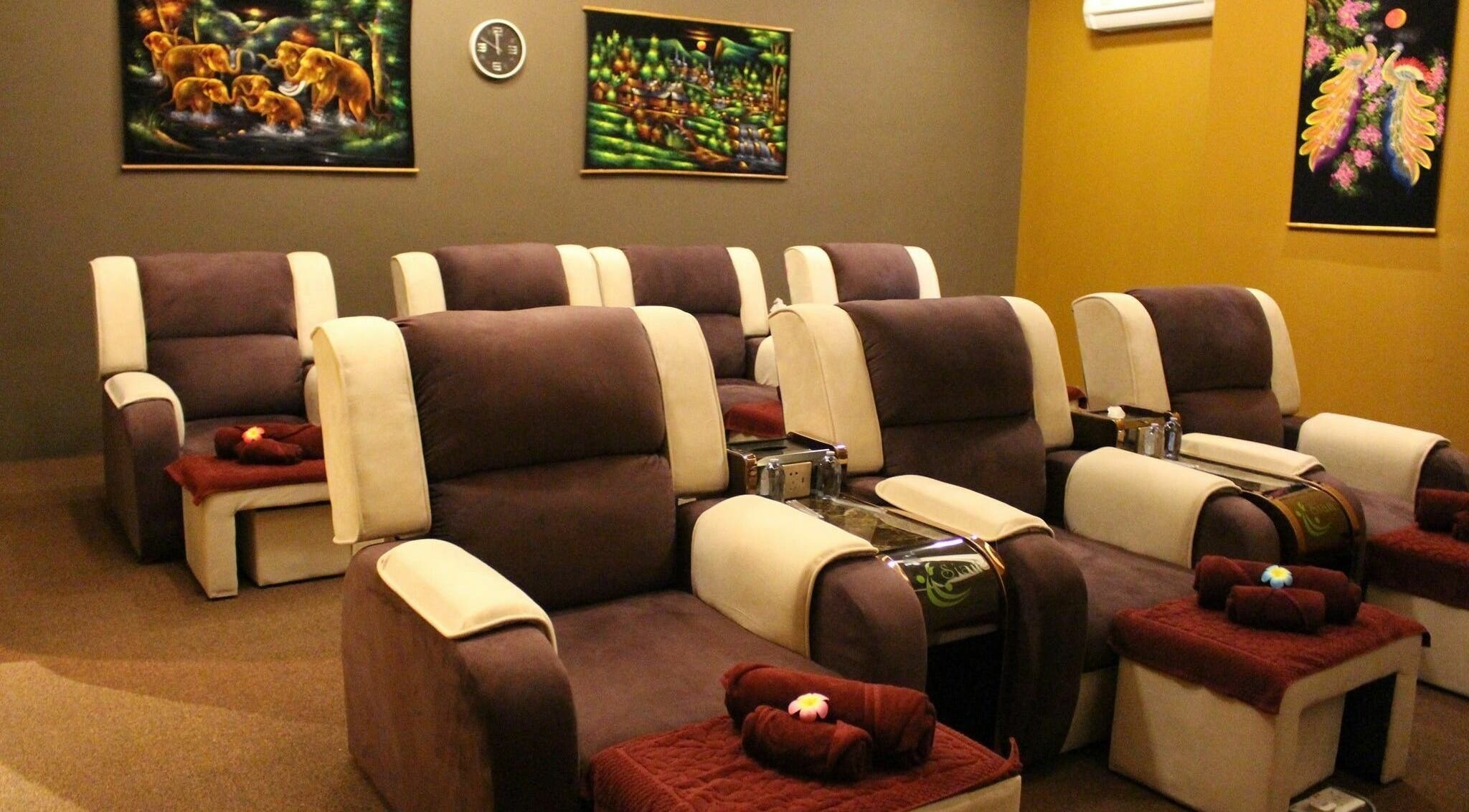 Luxurious massage chairs at Siam Wellness Centre & Reflexology Spa, Kota Kinabalu, Sabah, MY.