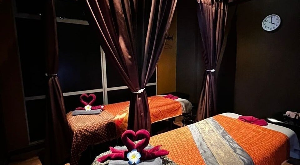 Luxurious massage room at Siam Wellness Centre and Beauty Spa, Kota Kinabalu, Sabah, MY, with elegant decor.