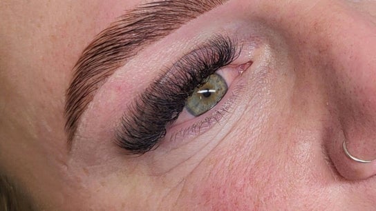 Nicola Sheader Brow Artist