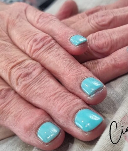 CMN Nail Studio image 2
