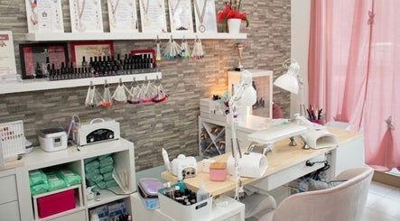 Genj Furlan Nail Academy billede 2