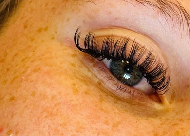 Eyelash extensions at Nails and Beauty By Lauren Cowan, Ayr, Scotland, GB, showcasing premium lash styling.