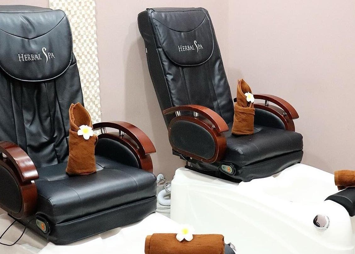 Luxurious pedicure chairs at Herbal Spa D.O.O. Podružnica 2, Centar in Sarajevo, Federacija Bosne i Hercegovine, BA.