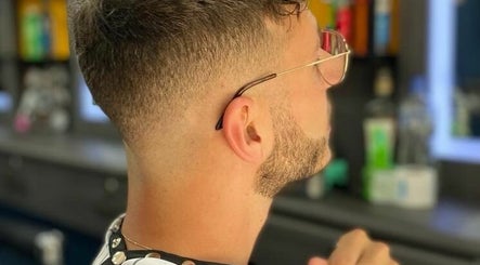 Valentino for Men Barbershop – kuva 2
