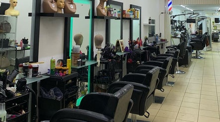 The VEY Hair Salon, bilde 2