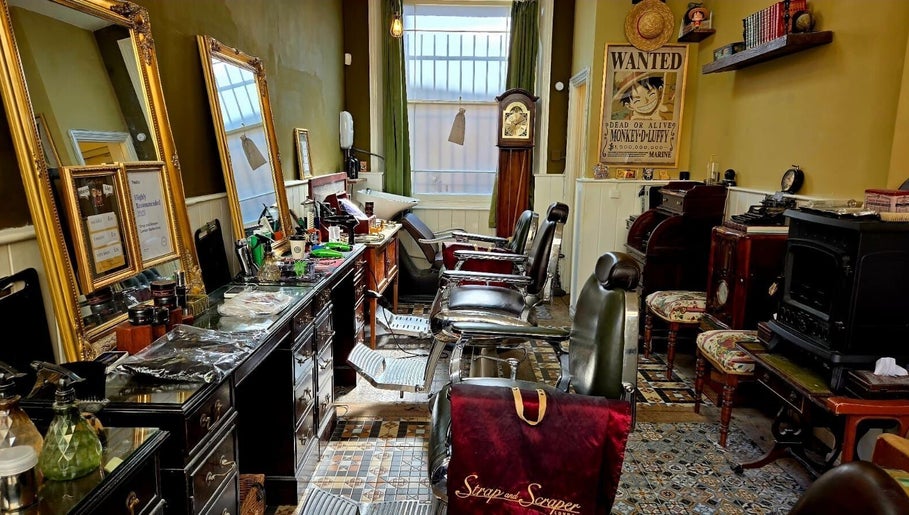 Strap and Scraper London Barbershop – kuva 1