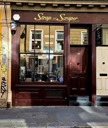 Strap and Scraper London Barbershop – kuva 2