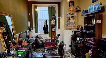 Εικόνα Strap and Scraper London Barbershop 2