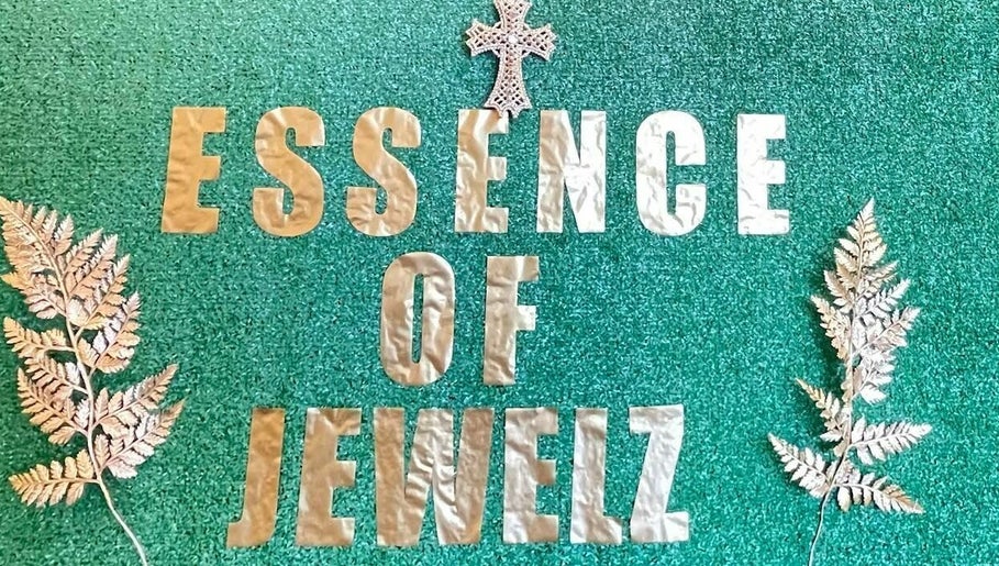 Essence of Jewelz at Split Endz, bilde 1
