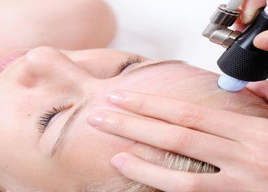 Revitalizing facial treatment at Jasia Holistic @The Health & Beauty Clinic in London, England, GB.