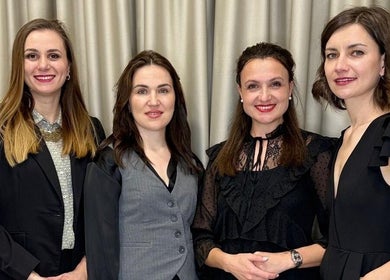 Équipe professionnelle à Sugaring Pro, Nice, Provence-Alpes-Côte d'Azur, FR.