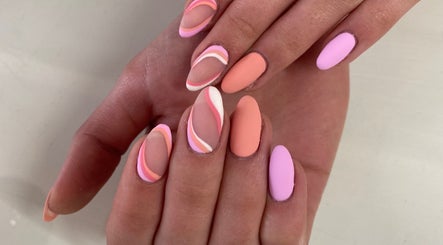 Lure Nails by Christelize