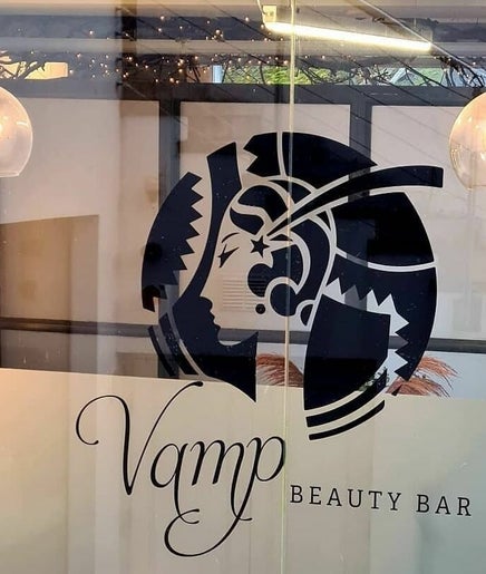 Vamp Beauty Bar imaginea 2