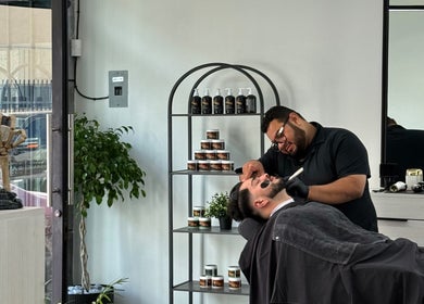 Tratamiento facial en Barbería Boss C.Colima, Tijuana, Baja California, MX.