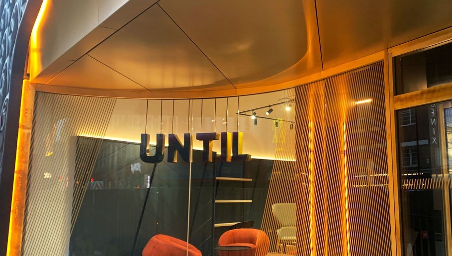 LooKosmetics (Soho) image 1