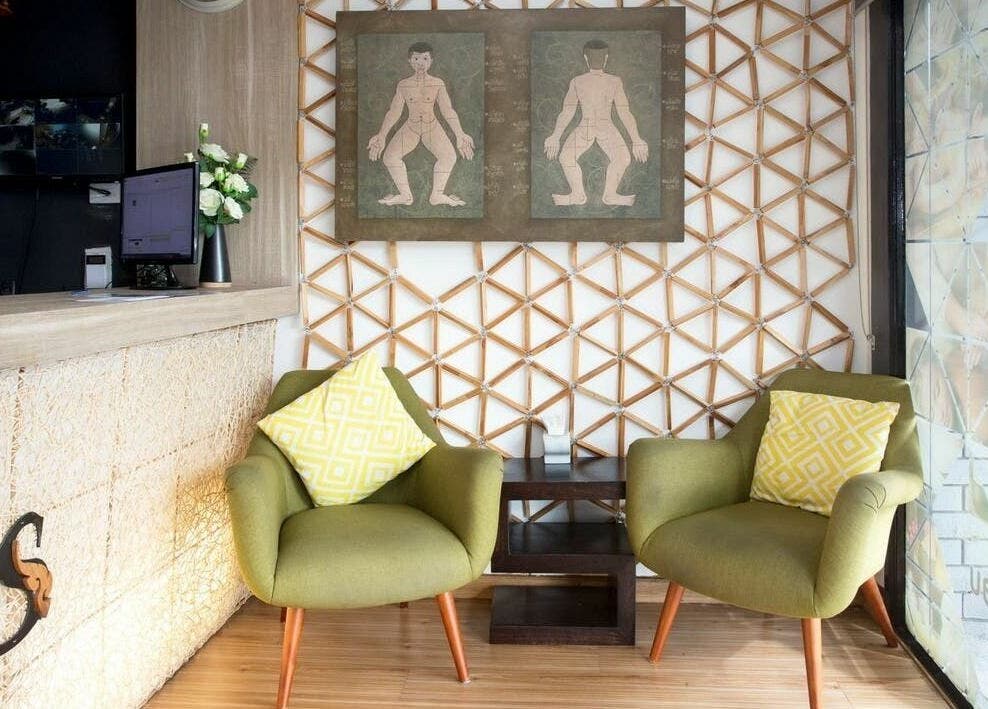 Serenergy Thai Massage Centre's cozy reception area in Armadale, Victoria, AU with stylish decor.