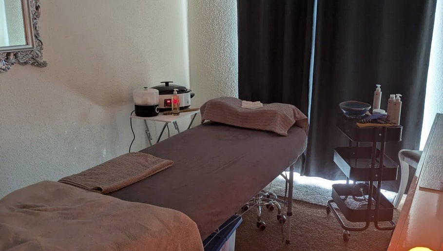 Beauty by Bex Treatment Room, bild 1