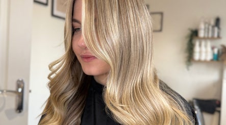 Hair By Millie imej 3