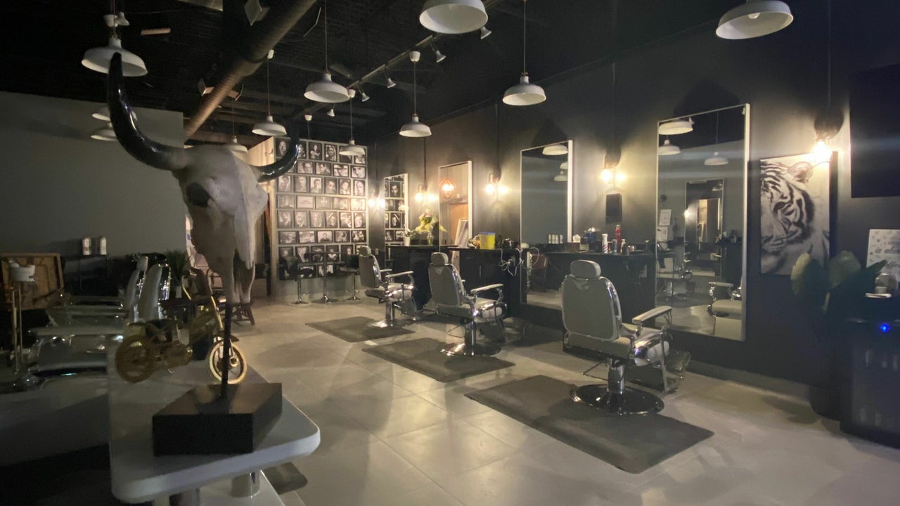 Luxor Nails And Spa - 5618 Tenth Line W E6, Mississauga, ON L5M