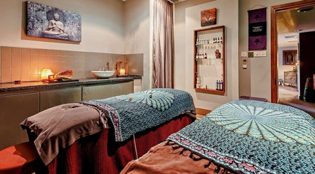 Natural Light Spa and Wellness