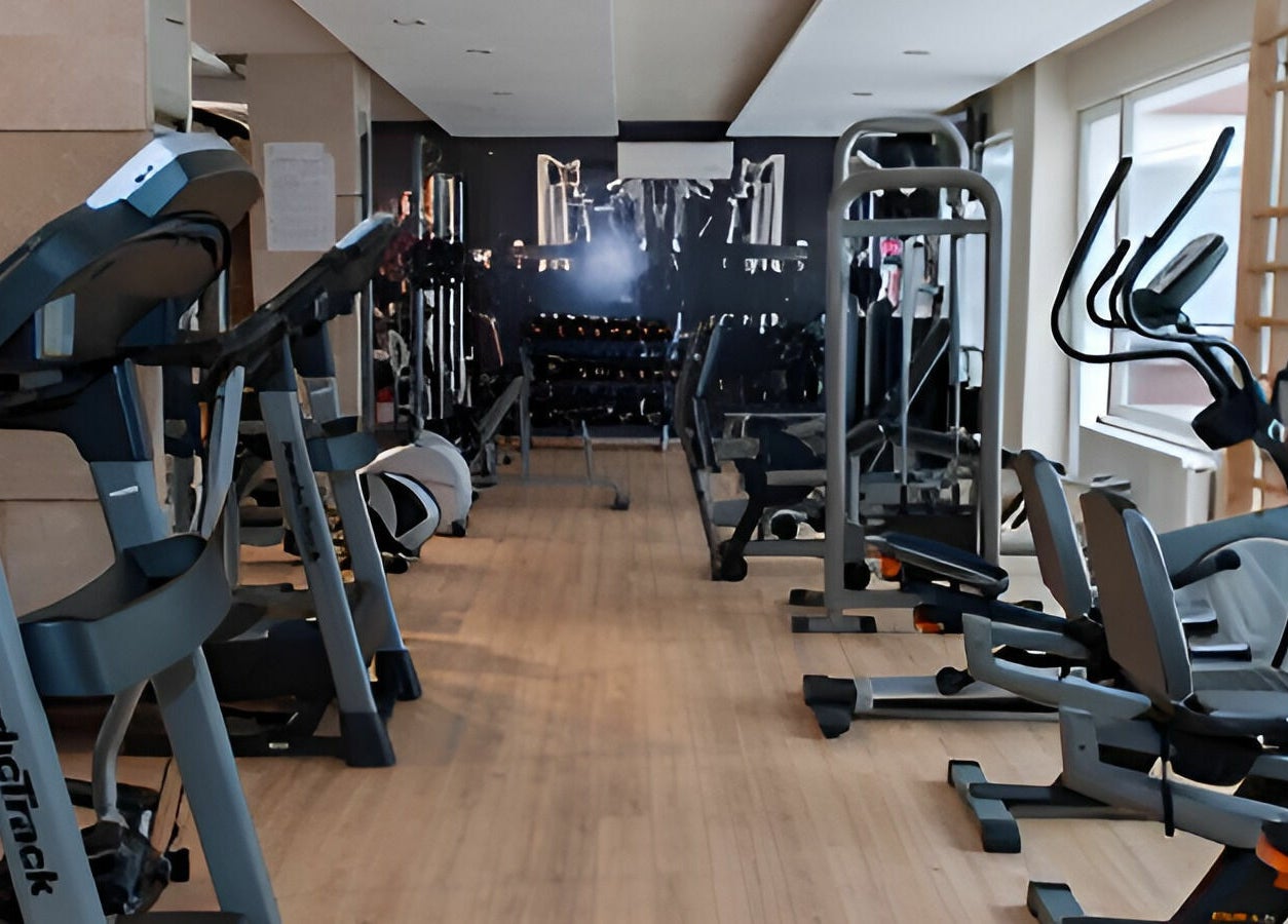 Modern gym equipment at Aqvatonic Balneo Spa, Eforie Nord, Județul Constanța, RO offering wellness and fitness.