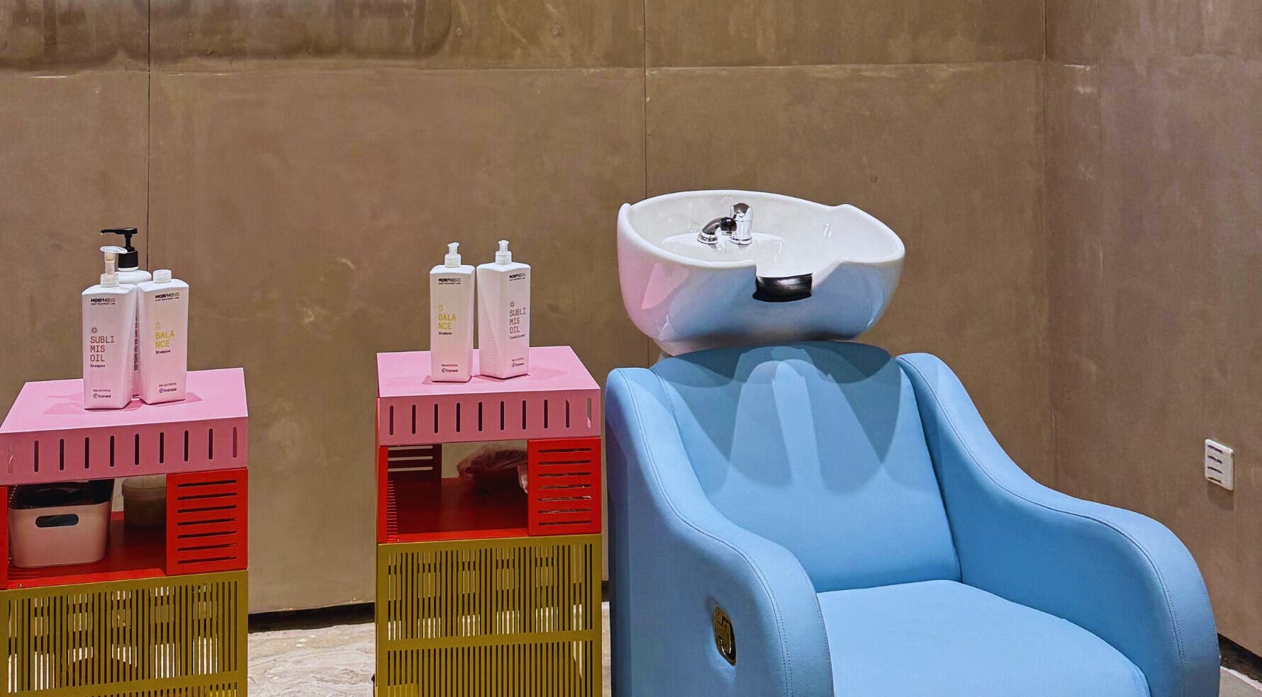 Modern wash station at Mane and Natural | كيرلي بوتيك - Jeddah Branch, Jeddah, Makkah Province, SA.