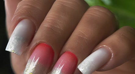 Muse Nails & Beauty image 2