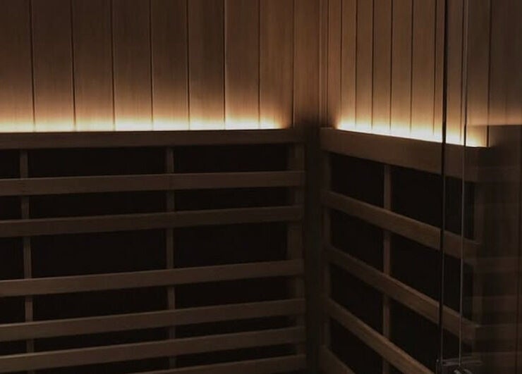 Warme Holzsauna im Radiance Bar, Hamburg, Hamburg, DE, ideal für Entspannung und Wellness.