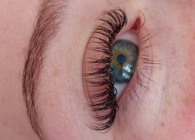 Close-up of eyelash extensions by By Gemma Louise in Ebbw Vale, Wales, GB. Stunning lash detail.