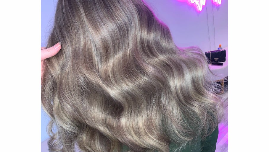 Stephanie Mcveigh Hair at Glossup – obraz 1