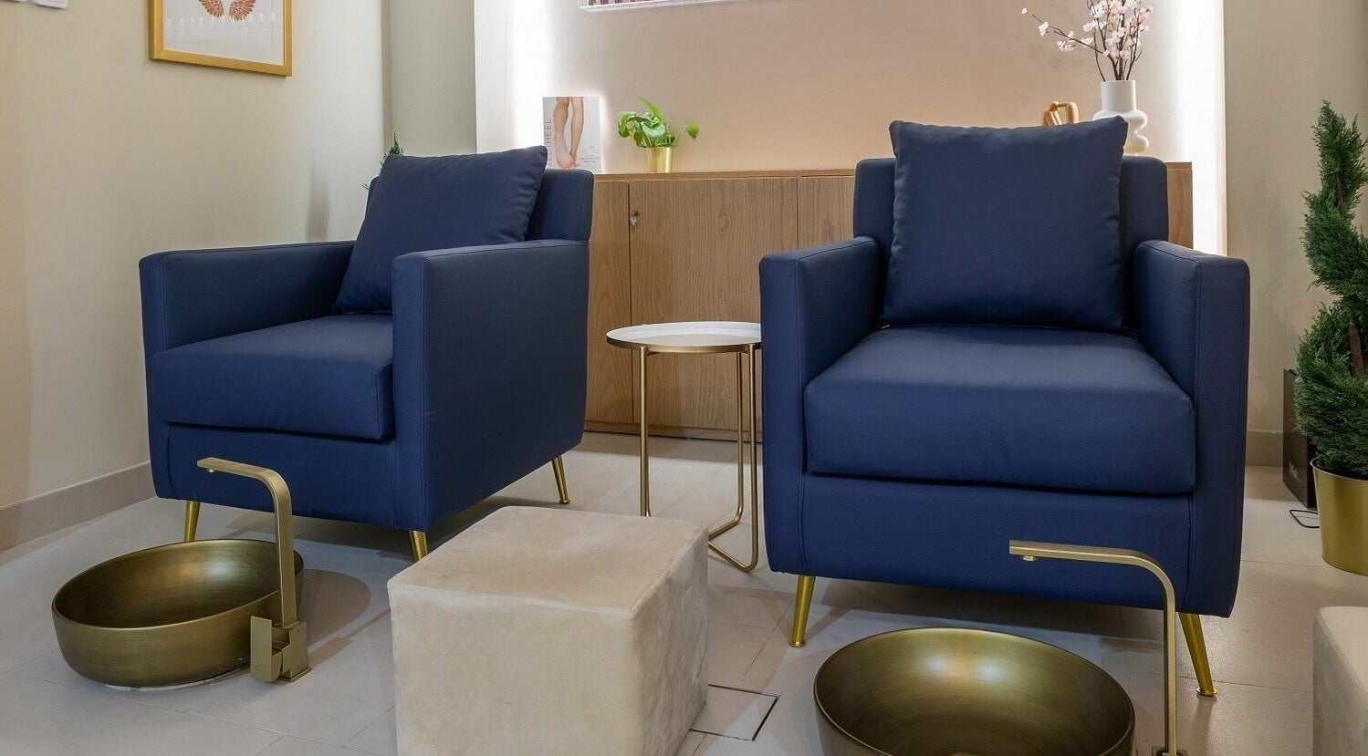 Chic pedicure spa chairs at Sinora Beauty Salon, Dubai, AE offer comfort and luxury.