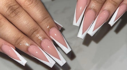 HD Nails West Broadway slika 3