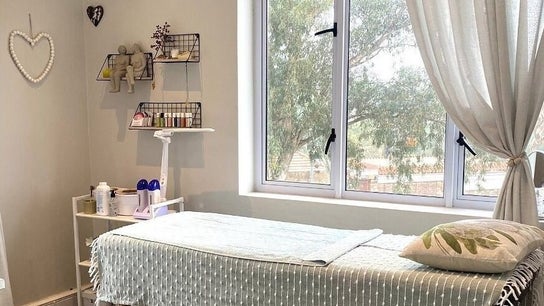 Lily & Lime Beauty Bar