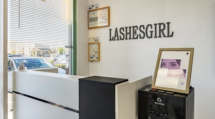 Immagine 3, Lashes Girl