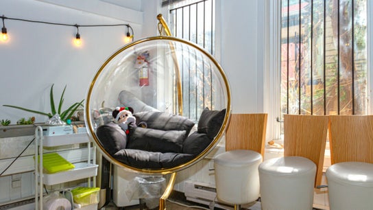 La Crystal Nails and Spa, 117 Murray Street 4