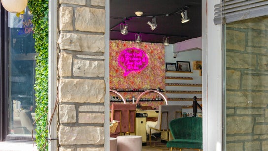 La Crystal Nails and Spa, 117 Murray Street 7