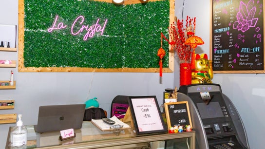 La Crystal Nails and Spa, 117 Murray Street 8