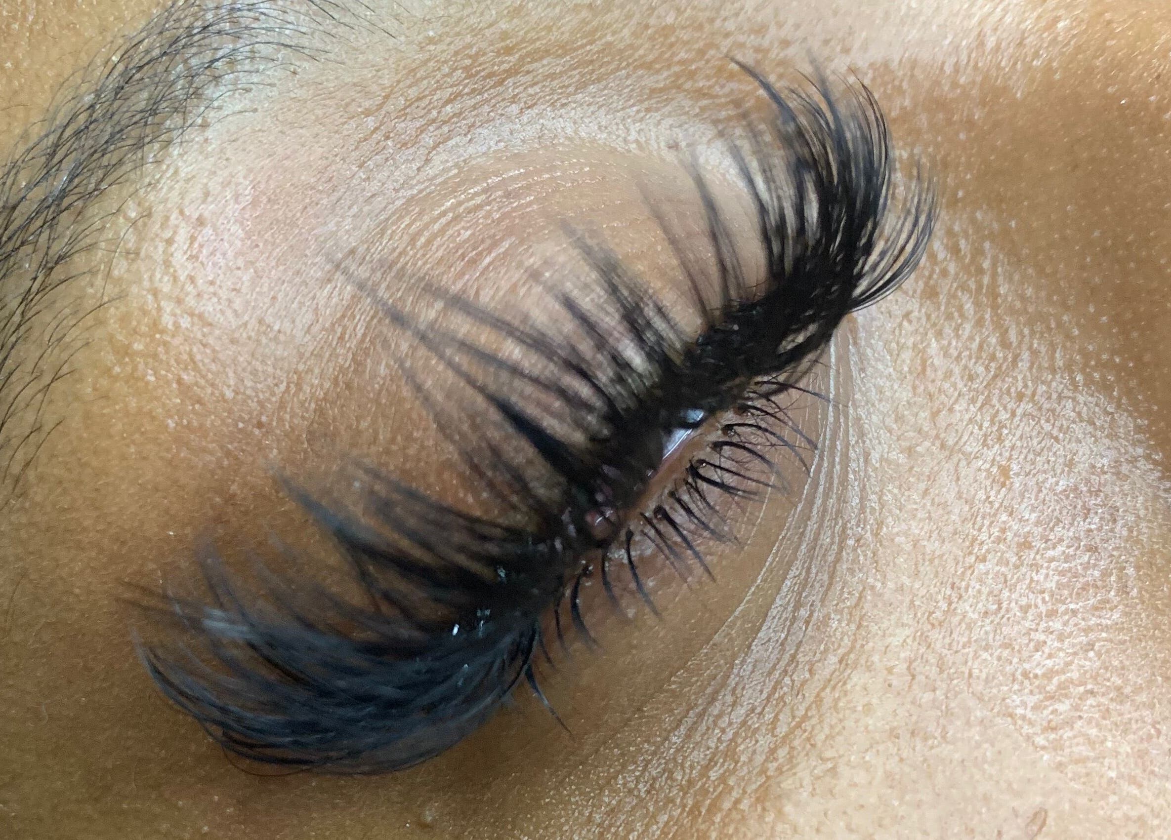 Exquisite eyelash extensions from Beauty Cellar 242 in Nassau, New Providence, BS, showcasing flawless detail.