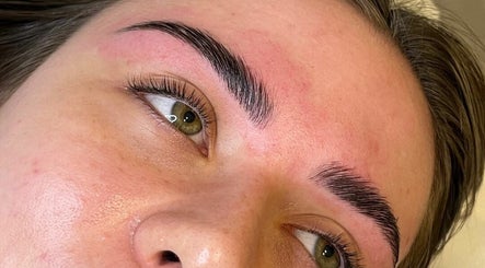 Gcology Brow Clinic image 2