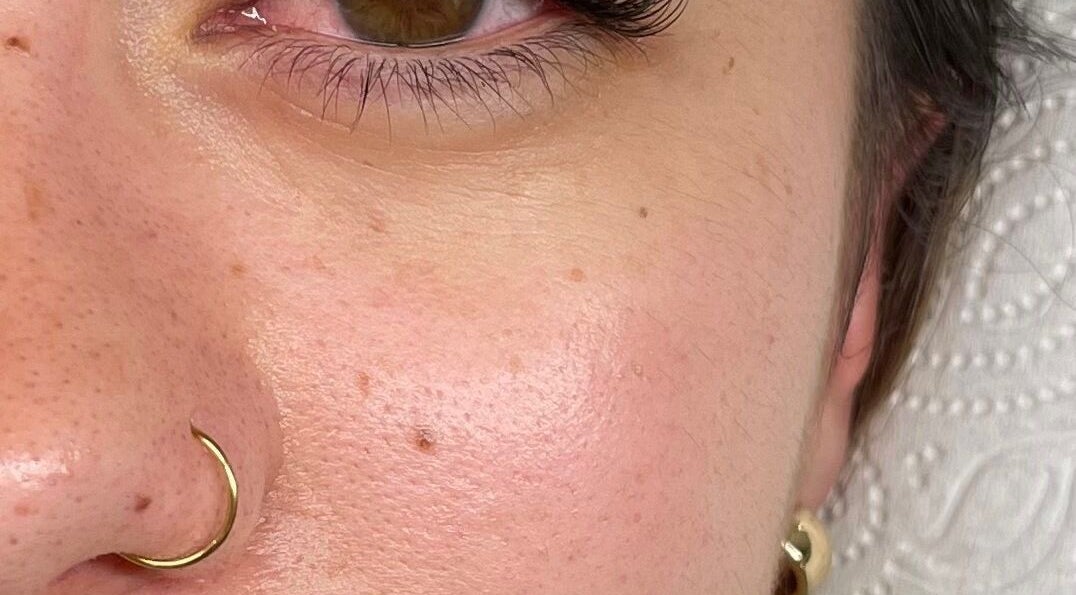 Close-up of elegant eyelash extension at Lash Empire, Whangārei, Northland, NZ enhancing natural beauty.