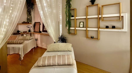 AGIGMA MASSAGE & THERAPIES